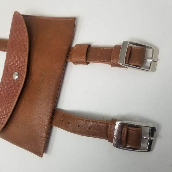 Leather belt pack with name "Lisa" on it. By Starkenburg Company. - Picture 14 of 15